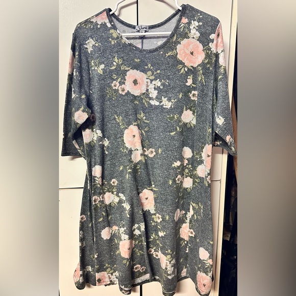 Mini Dress - Picture 1 of 3